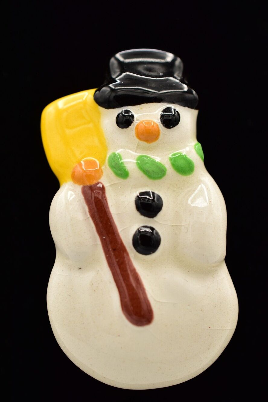Flying Colors Vintage Snowman Pin Brooch Christmas Holiday Ceramic Signed BinAH